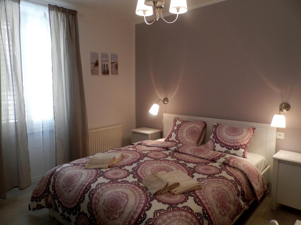 Apartment Kiki Candy Malinska Ruang foto
